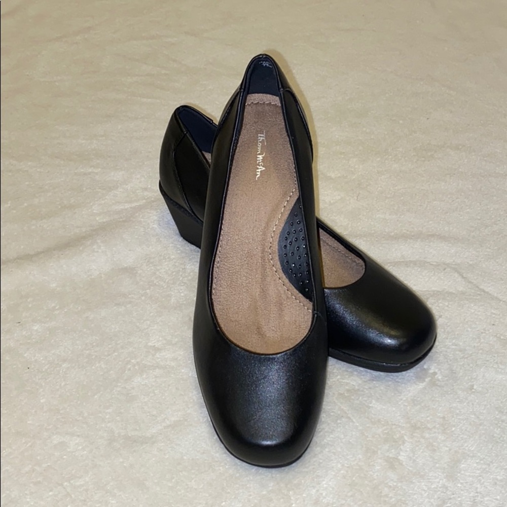Thom McAn Heel Shoes size 7.5 W